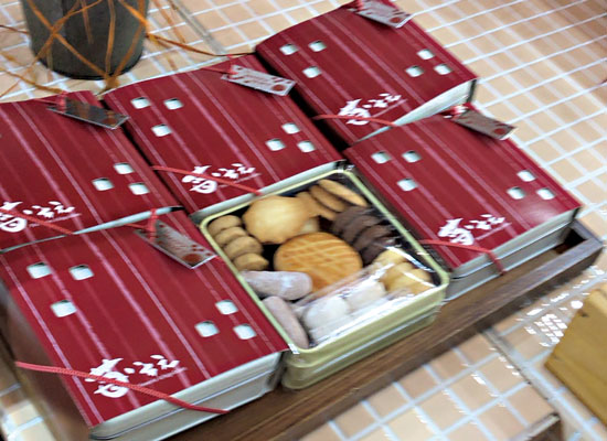 クッキー缶、スリーブ